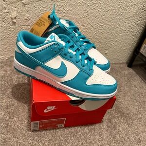 Nike White and Green Dunk Low Sneakers